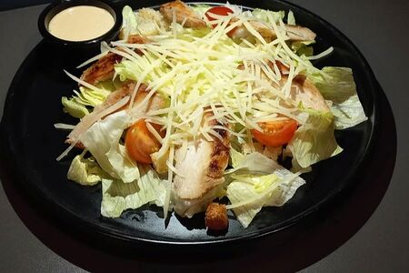 Цезарь с курицей