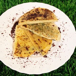 Ассорти из мини бакинских кутабов