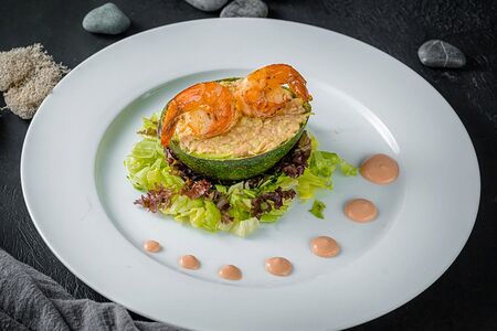 118 Салат Авокадо с креветками