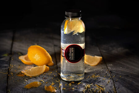 Вода с лимоном негазированная