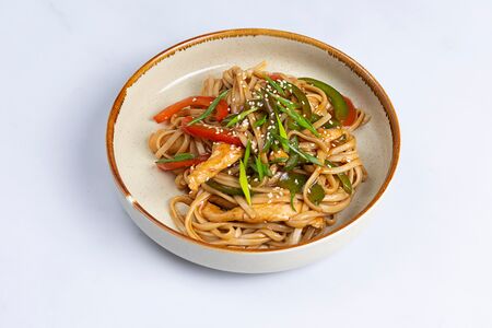 Удон с курицей