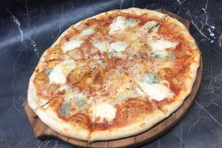 Пицца Кватро Формаджи