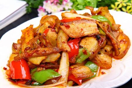 Поджарка из отварной свинины