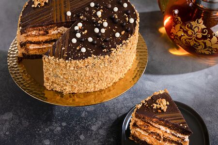 Торт Сникерс