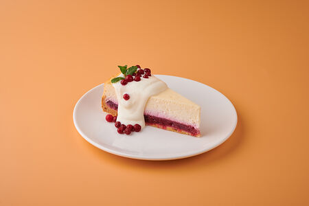 Брусничный чизкейк