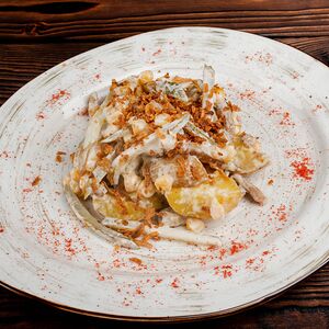 Салат тёплый с говядиной