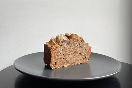 Банановый хлеб с грецким орехом