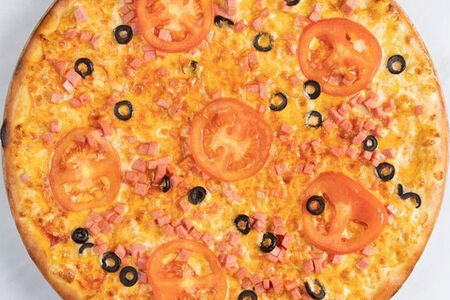 Пицца Колбаса