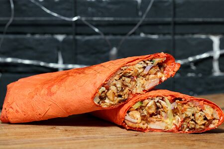 Сырная шаурма с курицей