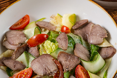 Салат со свиным языком