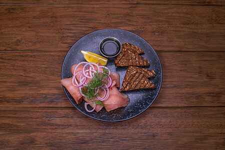 Строганина из пеламиды