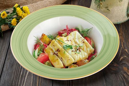 Салат с кальмаром