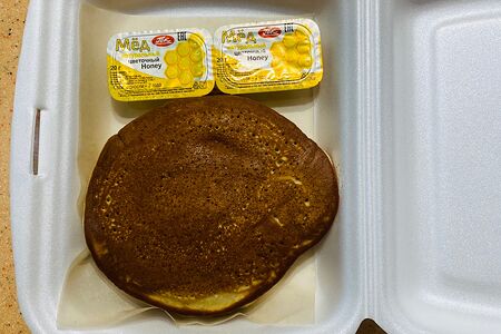 Оладушки с мёдом