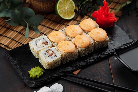 Цезарь с курицей запеченный