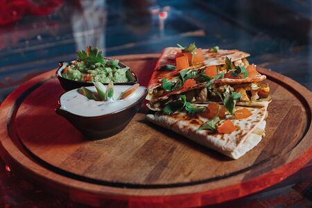 Кесадилья с курицей