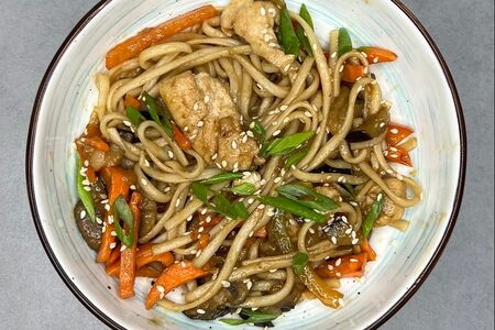 Удон с курицей