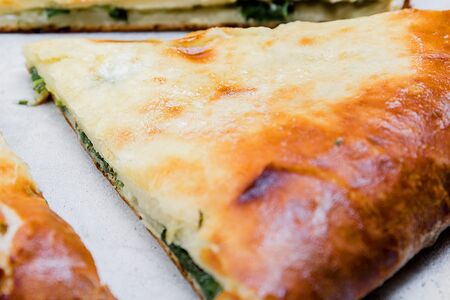 Пирог с сыром и зеленью
