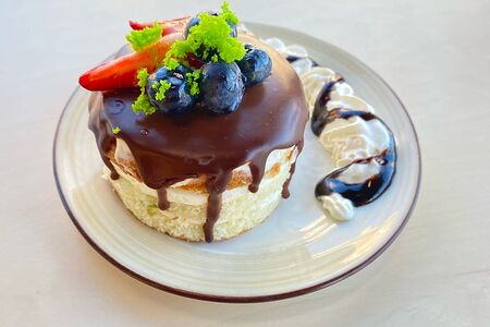 Ягодное пирожное