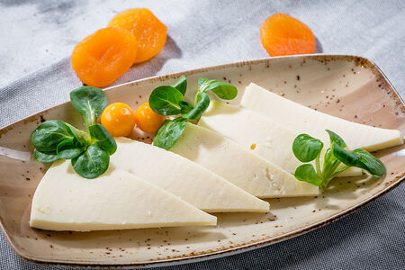 Сыр сулугуни