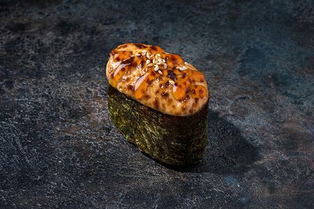 Запеченные суши с крабом