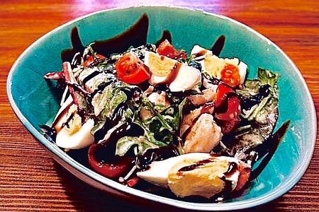 Салат с морепродуктами