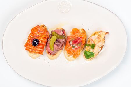 Ассорти мини-брускетт