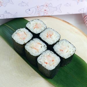 Ролл с креветкой