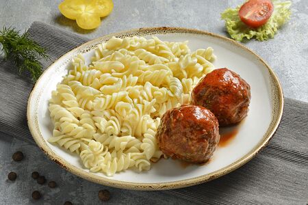 Тефтели с гарниром