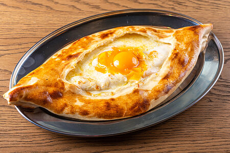 Хачапури по-аджарски