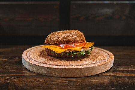 Чикенчиз бургер