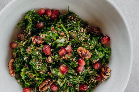 Салат Табуле с киноа и гранатом