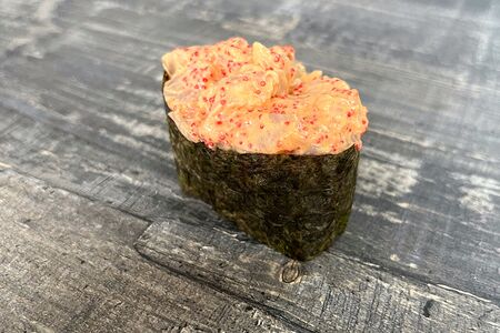 Гункан с гребешком