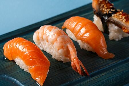 Суши Креветка