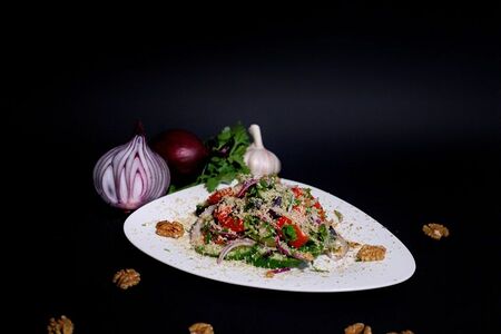 Салат по-грузински