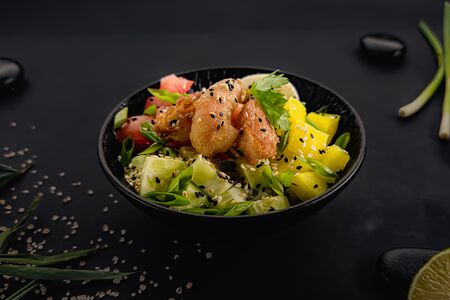 Боул с темпурной креветкой