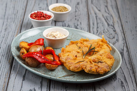 Отбивная из свиной вырезки с горчичным соусом