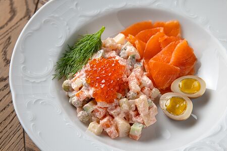 Оливье с лососем