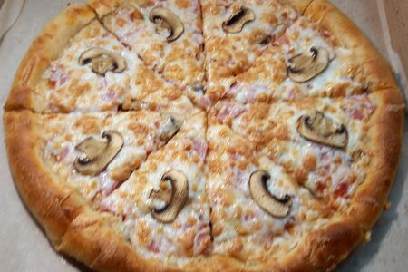 Ветчина и грибы