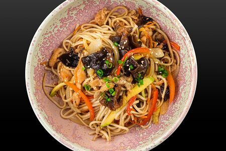 Wok с говядиной