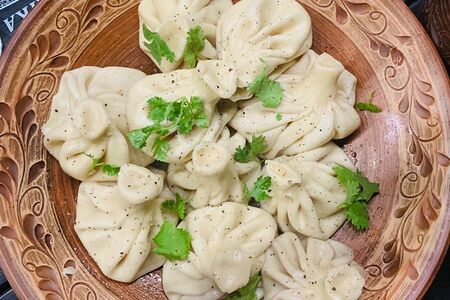 Хинкали со свининой и говядиной