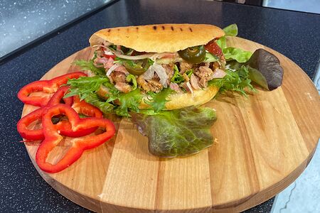 Восток-бургер со свининой