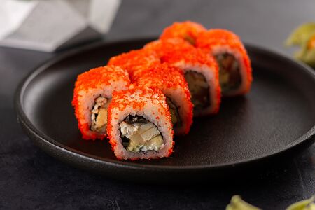 Калифорния с угрем