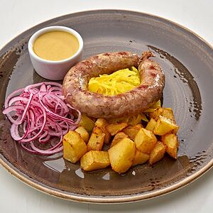 Свиная колбаска с квашенной капустой