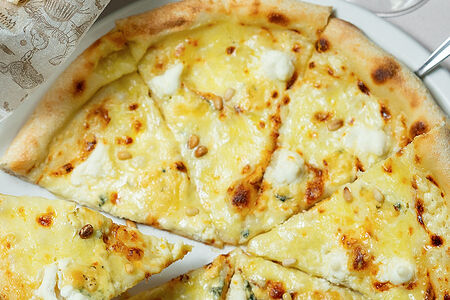 Пицца Кватро Формаджи