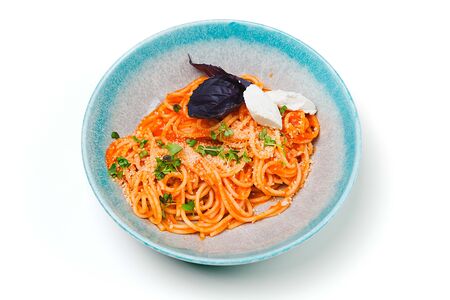 Паста с томатами пелати