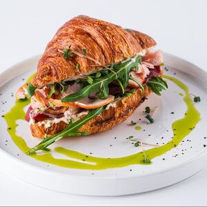 Круассан сэндвич