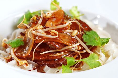 Телятина в соусе из черного перца