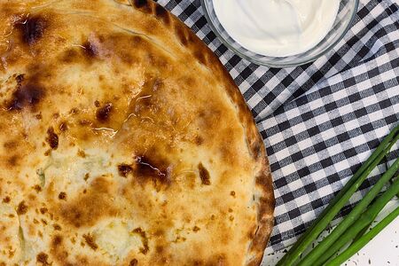 Тонкий пирог с курицей