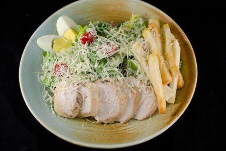 Цезарь с курицей