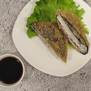 Суши-сэндвич с кальмаром